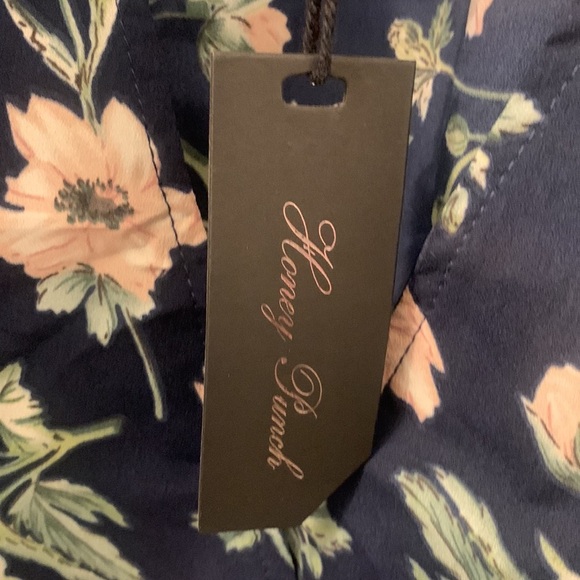 honey punch top medium navy blue multicolor floral cropped blouse new tags - Picture 5 of 5